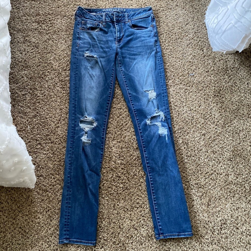 American eagle low rise skinny ripped jeans